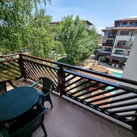 Apartments Primorsko 普里莫尔斯科