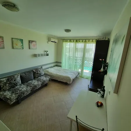 Aparthotel Apartments Primorsko